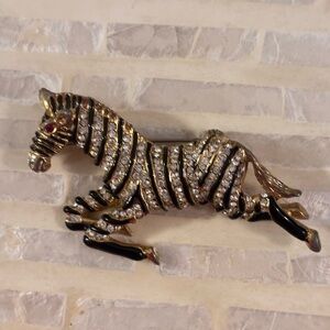 Elegant Zebra Brooch with Gold and Black Accents